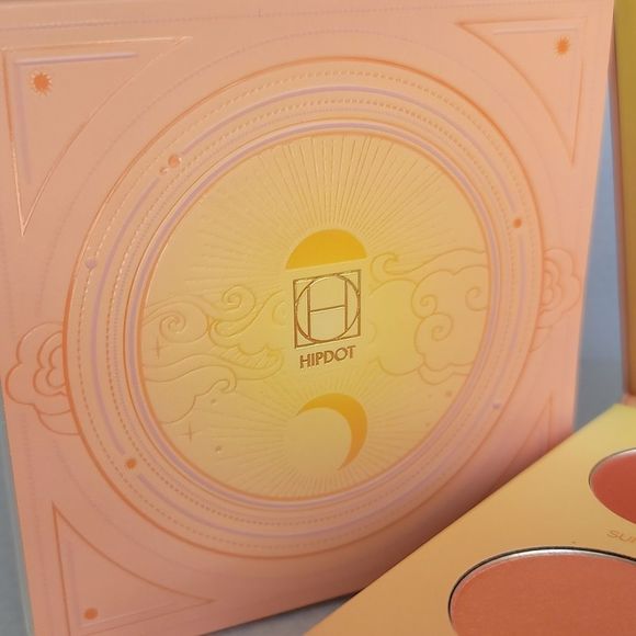 Hipdot Sun Goddess 4 Shade Face Palette - Picture 4 of 8